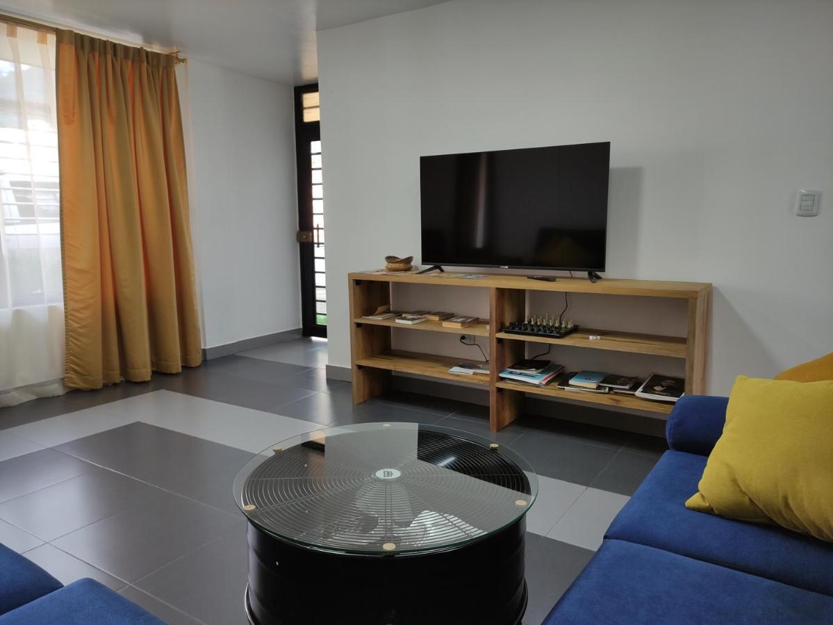 Elegante Apartamento Con Vistas Al Volcan Tungurahua Баньйос Екстер'єр фото