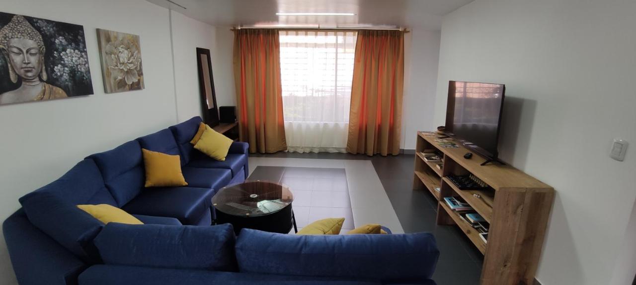 Elegante Apartamento Con Vistas Al Volcan Tungurahua Баньйос Екстер'єр фото